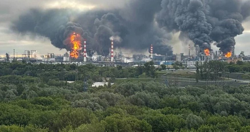 ВС Украины сообщили о поражении Омского НПЗ ВС Украины сообщили о поражении Омского НПЗ