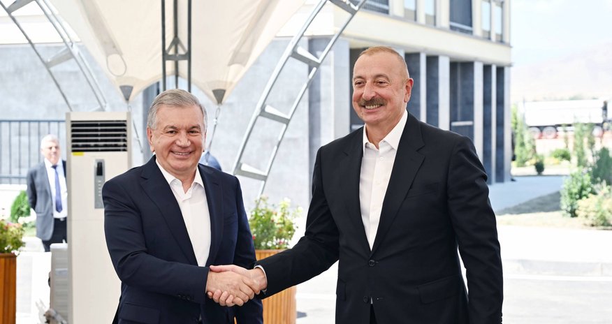 İlham Əliyev Şavkat Mirziyoyevi doğum günü münasibətilə təbrik edib İlham Əliyev Şavkat Mirziyoyevi doğum günü münasibətilə təbrik edib