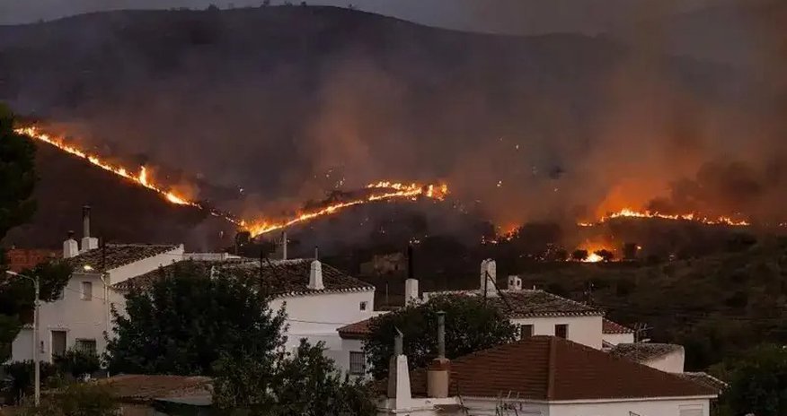 Fransada meşə yanğınları: daha 55 min nəfər təxliyə edilib Fransada meşə yanğınları: daha 55 min nəfər təxliyə edilib