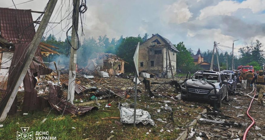 Число жертв российской атаки на военную выставку под Киевом возросло Число жертв российской атаки на военную выставку под Киевом возросло