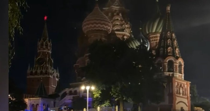 Пожар в храме Василия Блаженного в Москве Пожар в храме Василия Блаженного в Москве