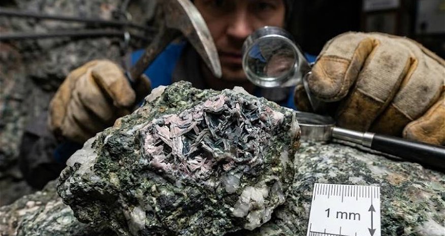 Rusiyada qızıldan bahalı mineral aşkar edilib Rusiyada qızıldan bahalı mineral aşkar edilib