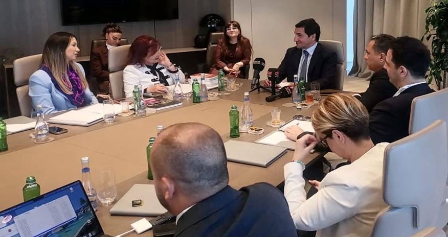 Хикмет Гаджиев принял делегацию Фонда TADİV Хикмет Гаджиев принял делегацию Фонда TADİV