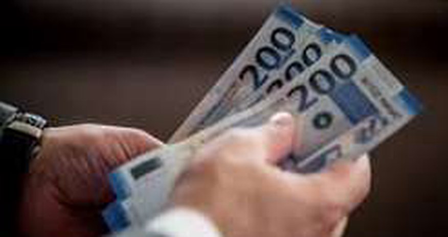 Azərbaycanda orta aylıq əməkhaqqı 7% artıb Azərbaycanda orta aylıq əməkhaqqı 7% artıb