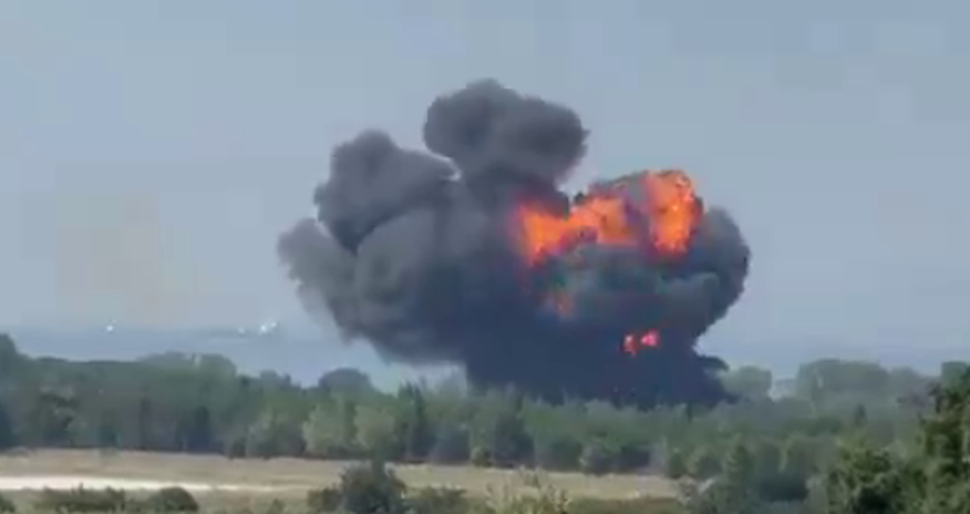 В Турции во время учебного полета разбился истребитель F-16 В Турции во время учебного полета разбился истребитель F-16
