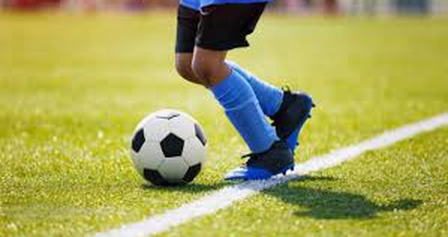 Bakıda futbol oynayan 26 yaşlı şəxsin ürəyi dayanıb öldü Bakıda futbol oynayan 26 yaşlı şəxsin ürəyi dayanıb öldü