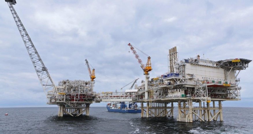 Azeri Light торгуется по $91,31, Brent — по $90,16 за баррель Azeri Light торгуется по $91,31, Brent — по $90,16 за баррель