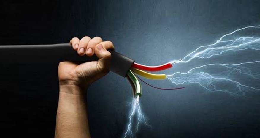 Göyçayda qonaq gələn 40 yaşlı kişini elektrik cərəyanı vuraraq öldürüb Göyçayda qonaq gələn 40 yaşlı kişini elektrik cərəyanı vuraraq öldürüb