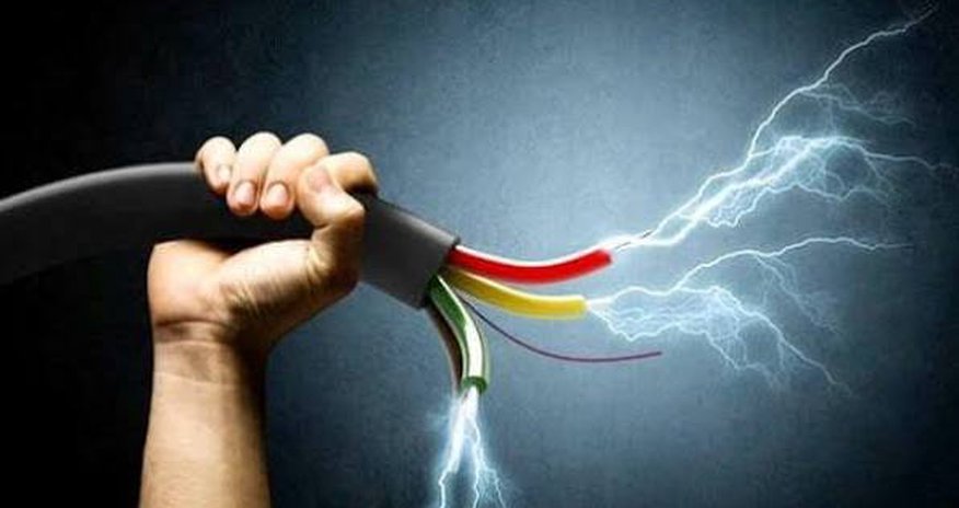 Bakıda 19 yaşlı oğlan elektrik cərəyanından ölüb Bakıda 19 yaşlı oğlan elektrik cərəyanından ölüb