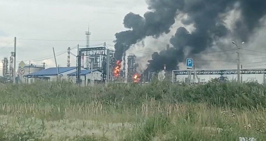Производство топлива обвалилось: рекордное число ударов по российским НПЗ Производство топлива обвалилось: рекордное число ударов по российским НПЗ