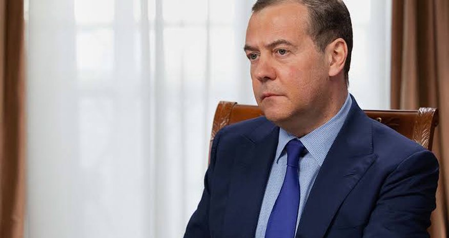 Медведев пригрозил ударами по немецким военным заводам Медведев пригрозил ударами по немецким военным заводам