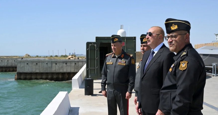 Prezidentin sosial media hesablarında HDQ qərargahını ziyarətinə dair videoçarx paylaşılıb Prezidentin sosial media hesablarında HDQ qərargahını ziyarətinə dair videoçarx paylaşılıb