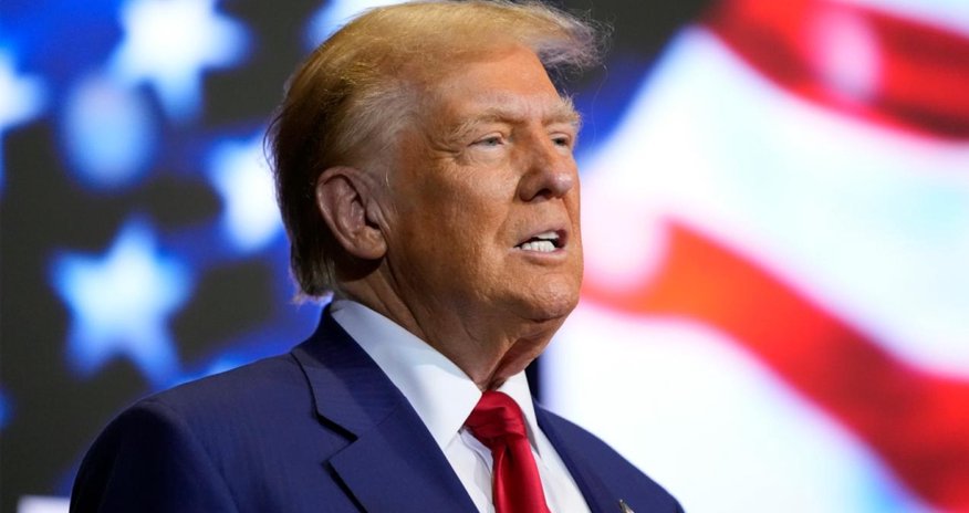 Трамп заявил, что Луна принадлежит США Трамп заявил, что Луна принадлежит США