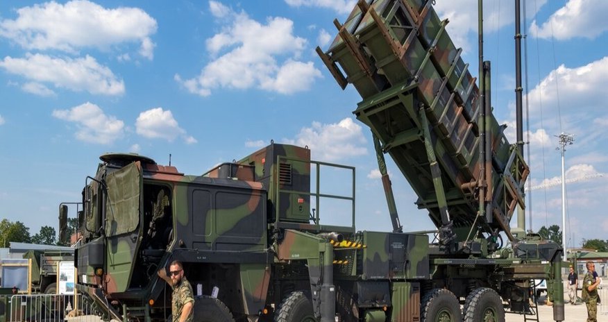 США обсуждают с Украиной передачу лицензии на устаревшие ракет к Patriot США обсуждают с Украиной передачу лицензии на устаревшие ракет к Patriot