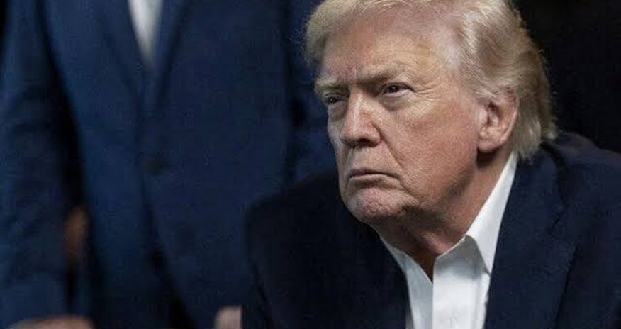 Трамп резко раскритиковал Верховный суд США Трамп резко раскритиковал Верховный суд США