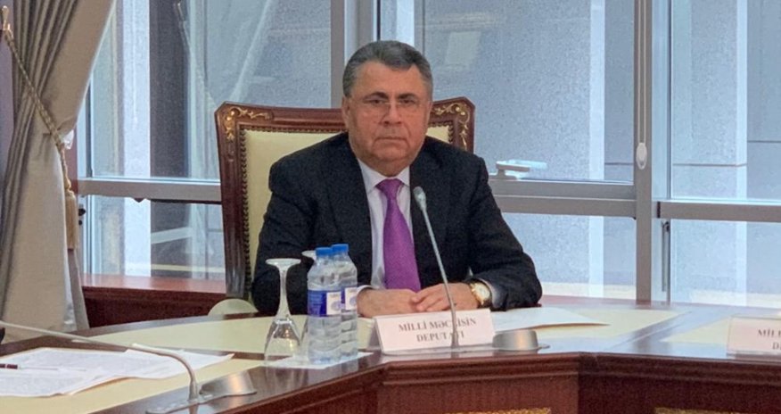Deputat: Yeni qanunlar kiçik fermerlərin sənədləşmə yükünü artırmamalıdır Deputat: Yeni qanunlar kiçik fermerlərin sənədləşmə yükünü artırmamalıdır