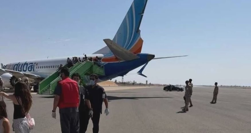 Самолет с пассажирами рейса Flydubai приземлился в Израиле Самолет с пассажирами рейса Flydubai приземлился в Израиле