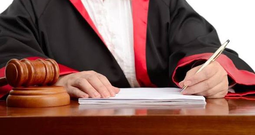Ильхам Алиев назначил 71 судью судов первой инстанции Ильхам Алиев назначил 71 судью судов первой инстанции
