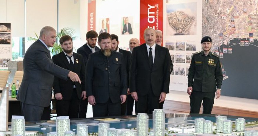 Ильхам Алиев и Рамзан Кадыров посетили «Баку Белый город» Ильхам Алиев и Рамзан Кадыров посетили «Баку Белый город»
