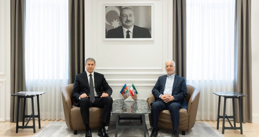 Vilayət Eyvazov iranlı həmkarı ilə görüşüb Vilayət Eyvazov iranlı həmkarı ilə görüşüb