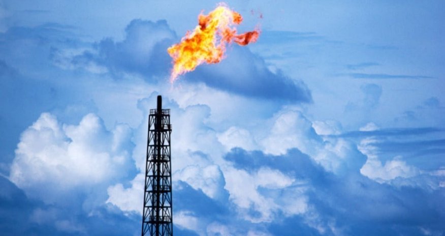 Natural gas climbs to $3.32 on NYMEX Natural gas climbs to $3.32 on NYMEX