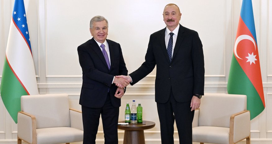 Президент Ильхам Алиев встретился с Президентом Узбекистана Президент Ильхам Алиев встретился с Президентом Узбекистана