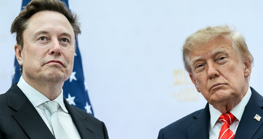 Трамп позвонил Маску и попросил снять ограничения Starlink для Украины Трамп позвонил Маску и попросил снять ограничения Starlink для Украины